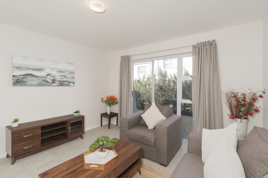 2 Bedroom Property for Sale in Stratford Green Western Cape